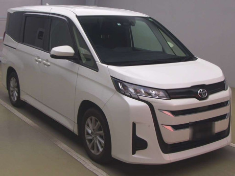 2022 Toyota Noah MZRA90W[2]