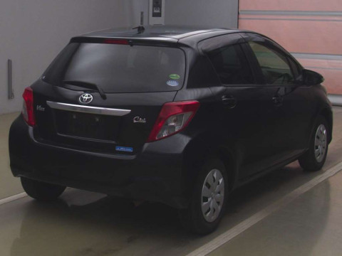 2014 Toyota Vitz NSP130[1]