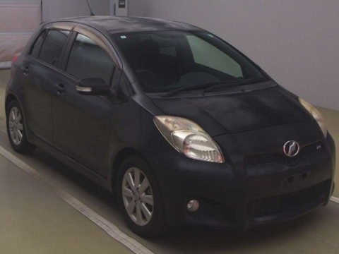 2009 Toyota Vitz SCP90[2]