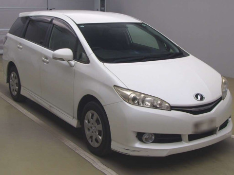 2013 Toyota Wish ZGE20G[2]