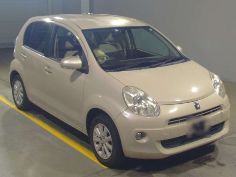 2010 Toyota Passo KGC30[2]