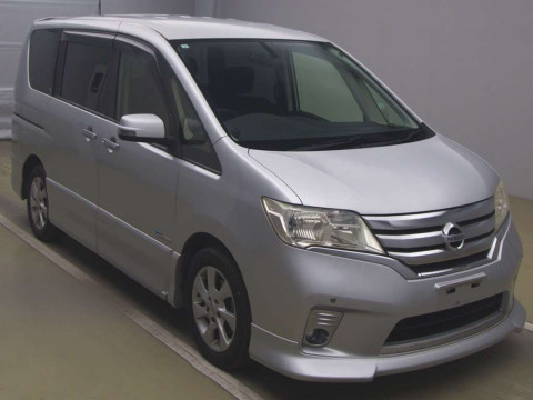 2013 Nissan Serena HFC26[2]