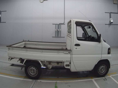 2010 Nissan Clipper Truck U71T[2]