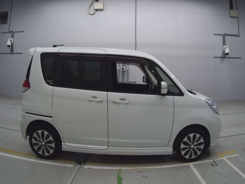 2014 Mitsubishi Delica D2 MB15S[2]