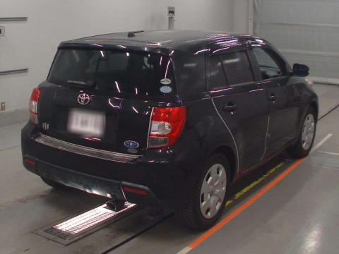 2010 Toyota IST NCP110[1]