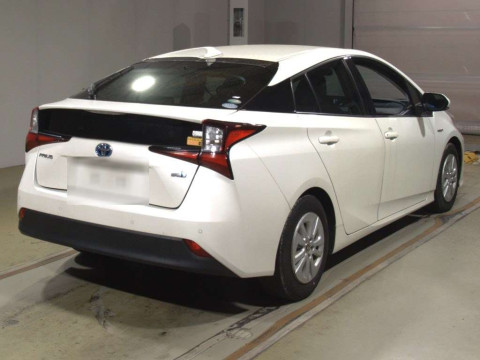 2019 Toyota Prius ZVW51[1]