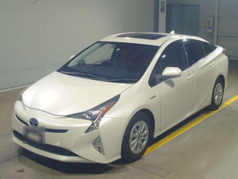 2016 Toyota Prius ZVW50[0]