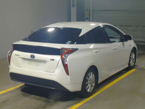 2018 Toyota Prius ZVW50[1]