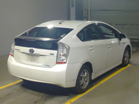 2010 Toyota Prius ZVW30[1]