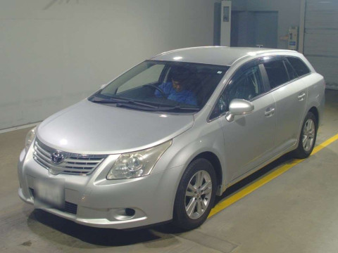 2012 Toyota Avensis Wagon ZRT272W[0]