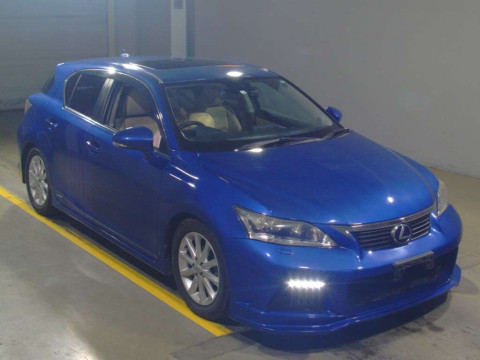 2012 Lexus CT ZWA10[2]