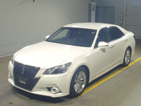 2014 Toyota Crown GRS210[0]