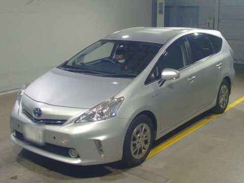 2015 Toyota Prius alpha ZVW41W[0]