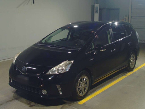 2014 Toyota Prius alpha ZVW41W[0]