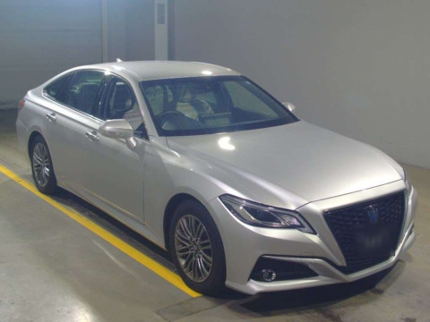 2022 Toyota Crown Hybrid AZSH20[2]