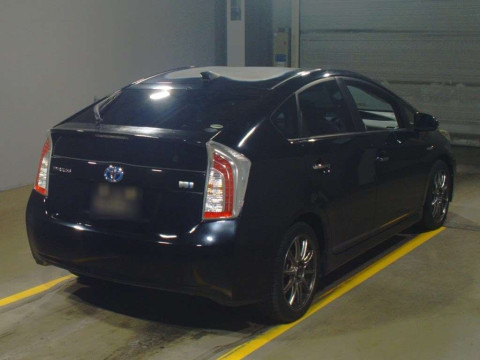 2014 Toyota Prius ZVW30[1]