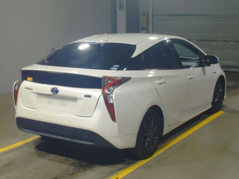 2018 Toyota Prius ZVW50[1]