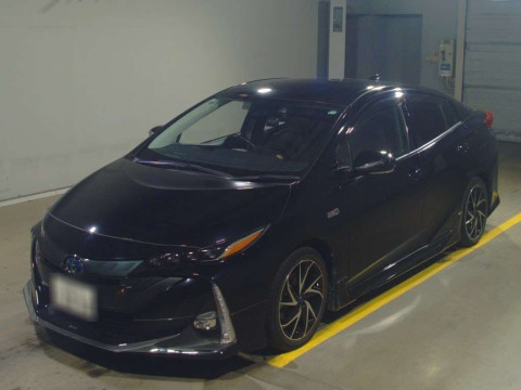 2019 Toyota Prius PHV ZVW52[0]