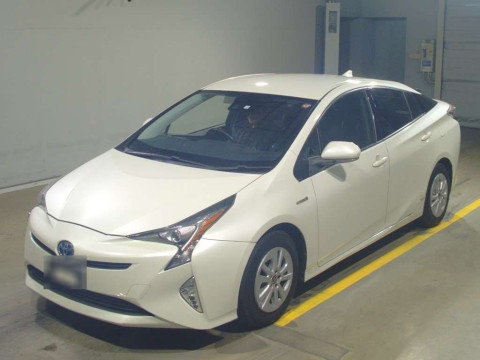 2016 Toyota Prius ZVW50[0]