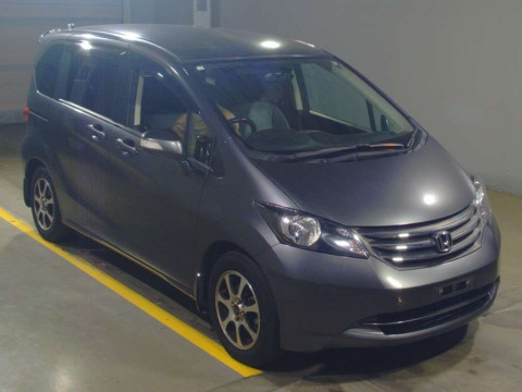 2010 Honda Freed GB3[2]