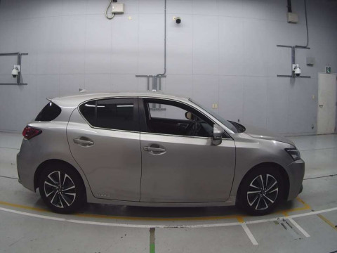 2019 Lexus CT ZWA10[2]