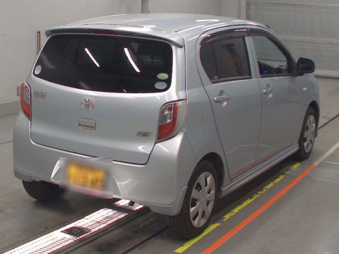 2013 Toyota Pixis Epoch LA300A[1]