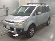 2009 Mitsubishi Delica D5