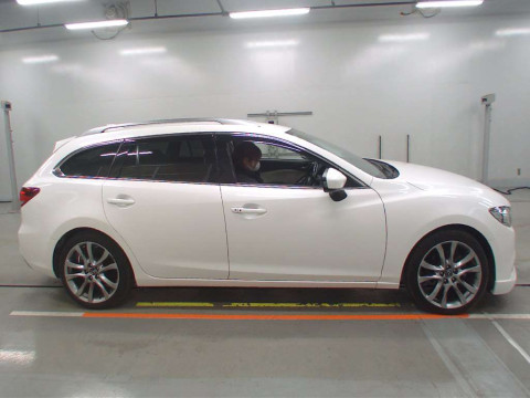 2014 Mazda Atenza Wagon GJ5FW[2]