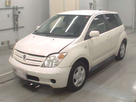 2002 Toyota IST NCP60[0]