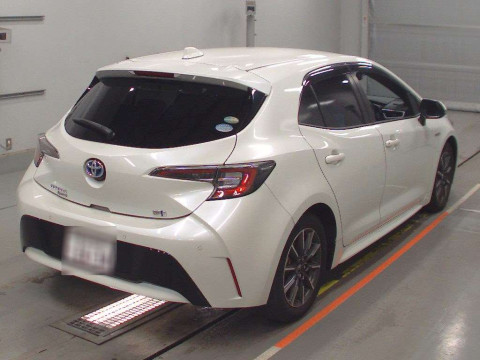 2018 Toyota Corolla Sports ZWE211H[1]