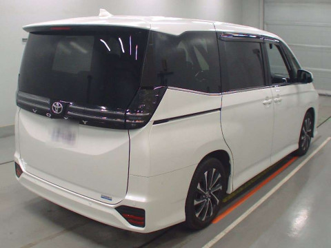 2022 Toyota Voxy MZRA90W[1]