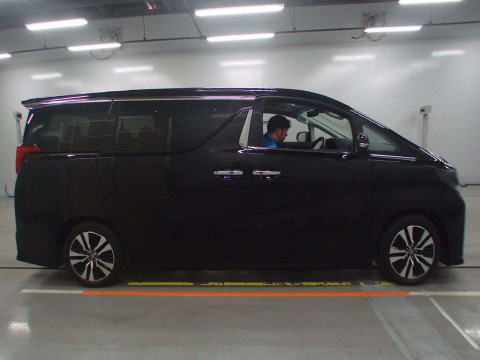 2022 Toyota Alphard AGH30W[2]