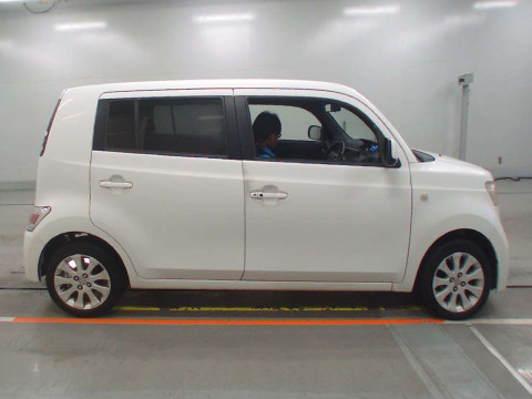 2011 Daihatsu Coo M402S[2]