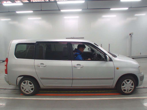 2003 Toyota Succeed Wagon NCP58G[2]