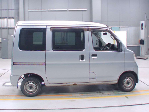 2012 Toyota Pixis Van S331M[2]