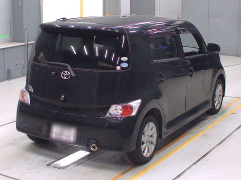 2010 Toyota bB QNC20[1]