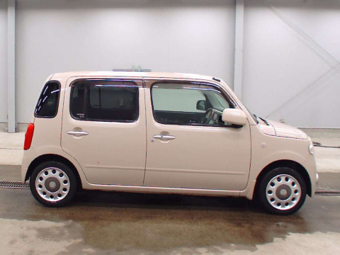 2010 Daihatsu Mira Cocoa L685S[2]