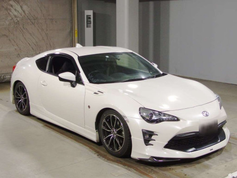 2020 Toyota 86 ZN6[2]