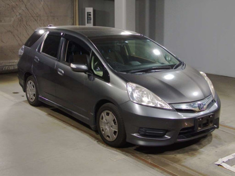 2012 Honda Fit Shuttle Hybrid GP2[2]