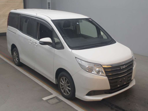 2015 Toyota Noah ZRR85G[2]