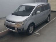 2012 Mitsubishi Delica D5