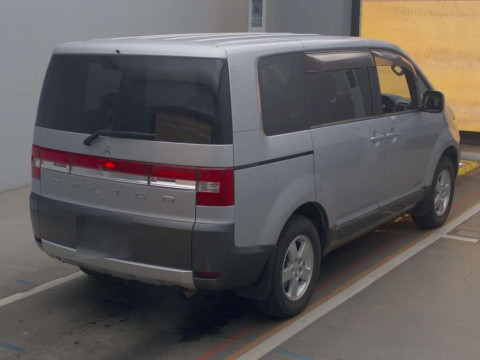 2012 Mitsubishi Delica D5 CV2W[1]