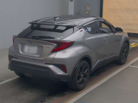 2020 Toyota C-HR ZYX11[1]