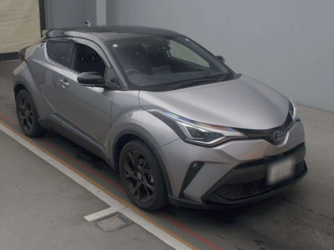 2020 Toyota C-HR ZYX11[2]