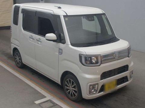 2018 Daihatsu Wake LA710S[2]