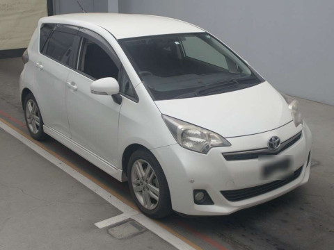 2012 Toyota Ractis NCP120[2]