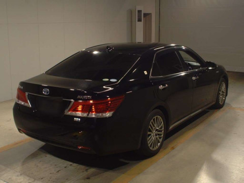 2018 Toyota Crown Majesta GWS214[1]