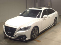 2021 Toyota Crown Hybrid