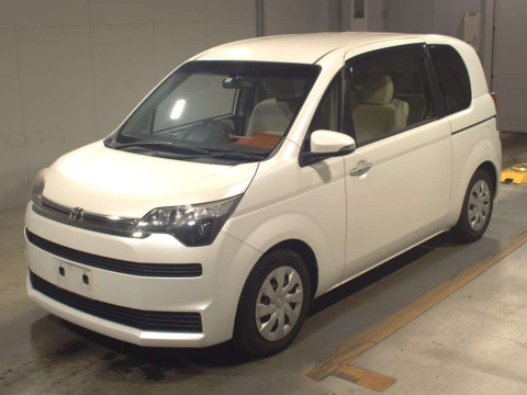 2013 Toyota Spade NCP141[0]