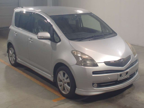 2005 Toyota Ractis NCP100[2]